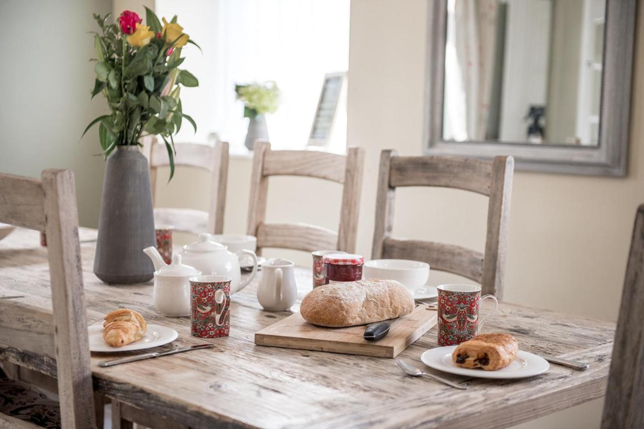 Newly Renovated Old Bakery House In Bath, 3 Bedroom, Free Parking المظهر الخارجي الصورة